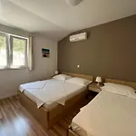 Tonka Apartment