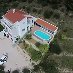 Tonka * Makarska