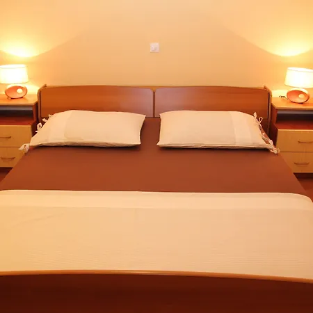 Tonka * 马卡尔斯卡