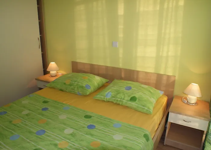 Tonka * מאקרסקה